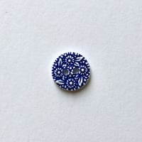 フラワーレリーフボタン (JB734348 インディゴ× ホワイト)