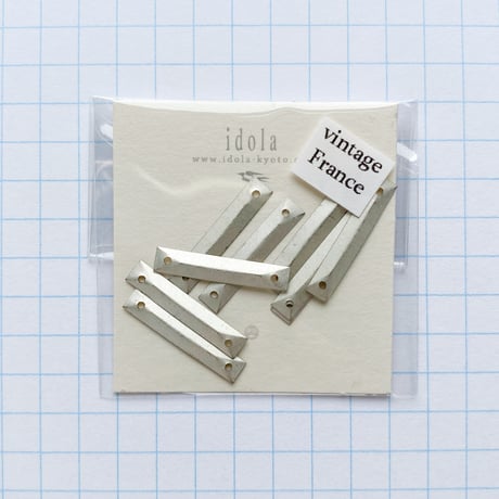スパンコール　メタル製　3mm×17mm（FSCA042 マットシルバー）【9枚】