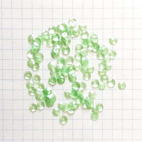 スパンコール 亀甲 4mm（FFS299　ライトグリーン）【0.4g】