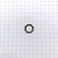 メタルフラワービーズ（FEM018　Φ11mm　シルバー)【2個】