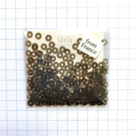 スパンコール ラウンド 3mm（FFS324 クリアカーキ）【0.5g】