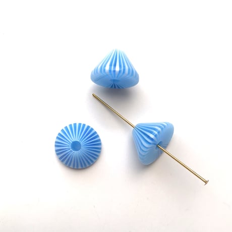 ストライプコーンビーズ（円錐型・約Φ16mm×10.5mm)