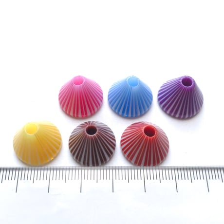 ストライプコーンビーズ（円錐型・約Φ16mm×10.5mm)