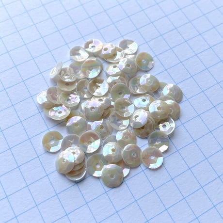 スパンコール亀甲 　5mm（LI 78　オーロラホワイト）【0.5g】