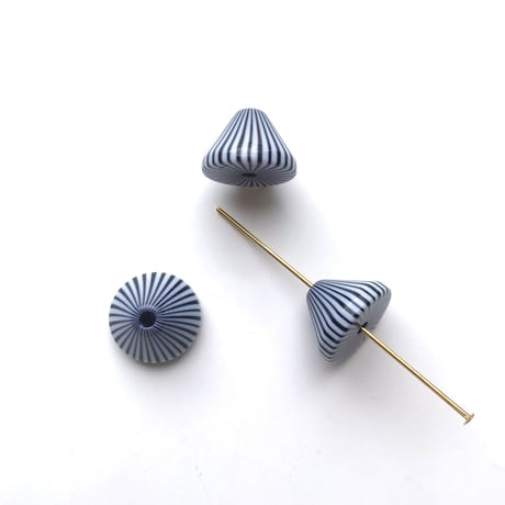 ストライプコーンビーズ（円錐型・約Φ14mm×9.5mm)