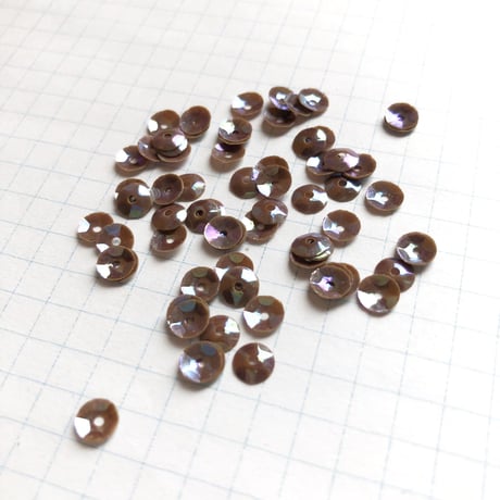 スパンコール 亀甲　5mm（coha028 オーロラブラウン）【0.4g】