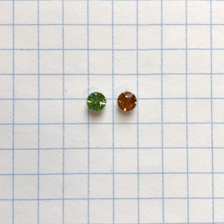 ヴィンテージラインストーン　Φ4mm（ペリドット・トパーズ）【各色２個セット】