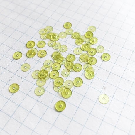 スパンコール ラウンド 4mm（FSCA338  クリアライムイエロー）【0.3g】