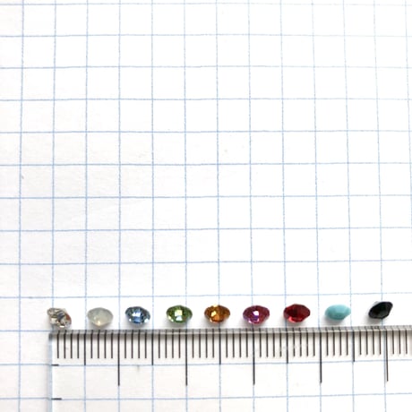 ヴィンテージラインストーン　Φ4mm（ローズ・ライトシャムルビー）【各色２個セット】