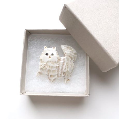 ののむらみなみ　陶器ブローチ（ふわふわのねこ）＊専用箱入り