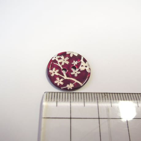 花柄シェルボタン 18mm（JB109197 ワイン）