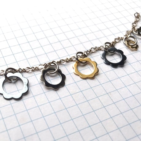 メタルフラワービーズ（FEM018　Φ11mm　ゴールド)【2個】