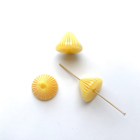 ストライプコーンビーズ（円錐型・約Φ16mm×10.5mm)