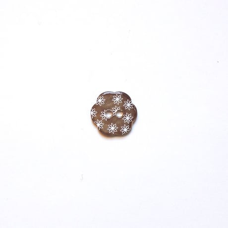 フラワー型シェルボタン 15mm (JB109179 ブラウン)