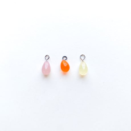 カン付きビーズ | STORES