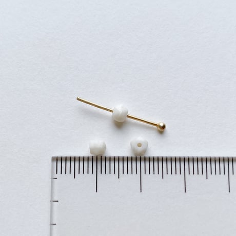 ファセットカットビーズ SS (FEG1396 ≒Φ4mm ホワイト) 【10個セット】