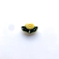 ののむらみなみ　陶器ボタン（たんぽぽ・黄）