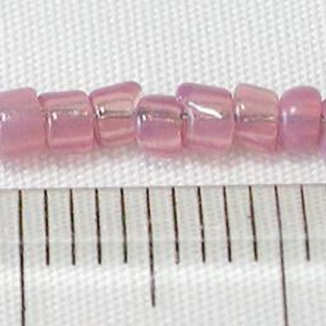 シードビーズ　（JFF139　ピンク　size外径:約2.4mm)    【4g】