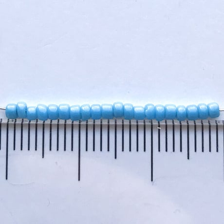 シードビーズ　（JFK027　ブルー　size外径:約1.9mm)    【4g】