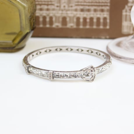 channel set bangle