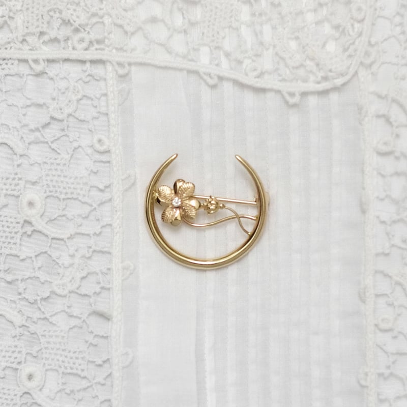 crescent brooch *clover | tinycrown crescent brooch *clover | tinycrown