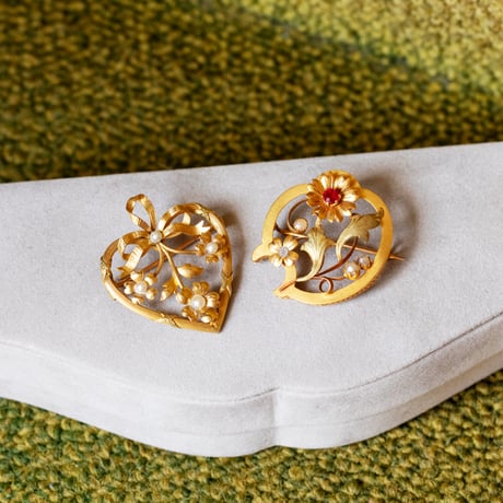 heart pendant brooch *18ct gold and pearl