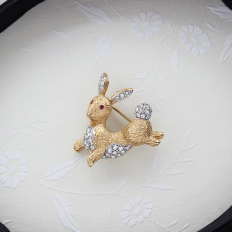 A&S jumping bunny brooch