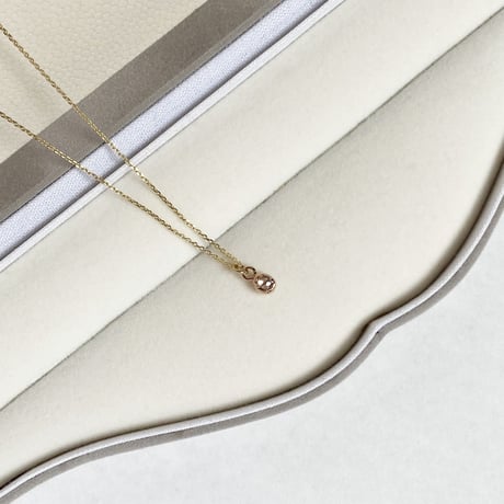 antique diamond pendant (oval) with claws *pink gold + yellow gold