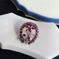 bohemian garnet brooch *horse shoe