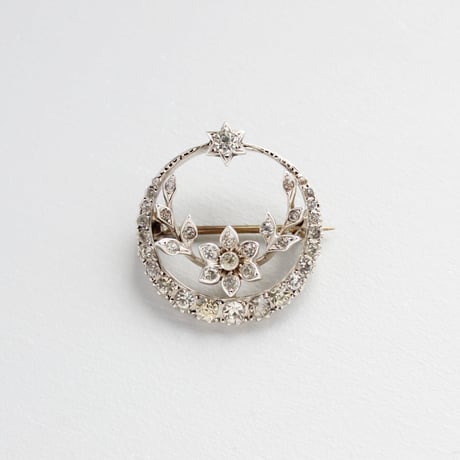 crescent and star brooch *flower