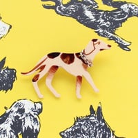 celluloid dog with gold chain brooch* 9ct gold