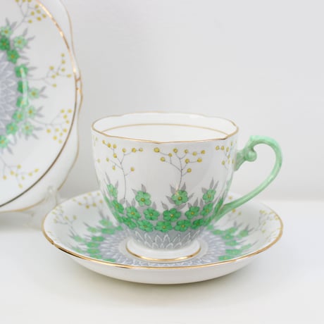 Royal Grafton trio *Frinton_a