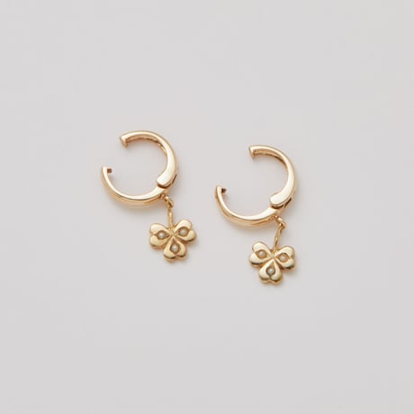 mini clover clip earring *seedpearl