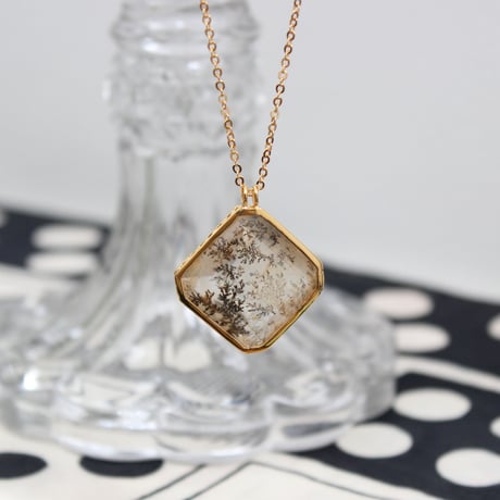 dendritic quartz pendant *square