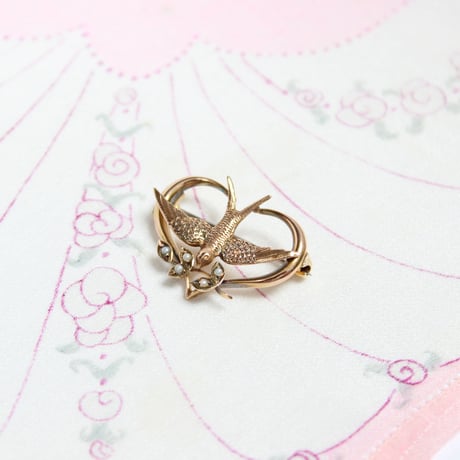 art nouveau swallow brooch *seedpearl