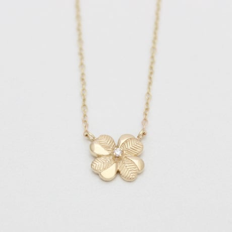 four leaf clover pendant