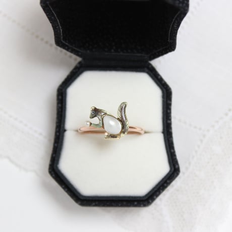 blister pearl squirrel ring *yellow x rose gold