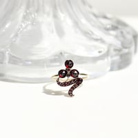 bohemian garnet ring *clover + 9ct gold
