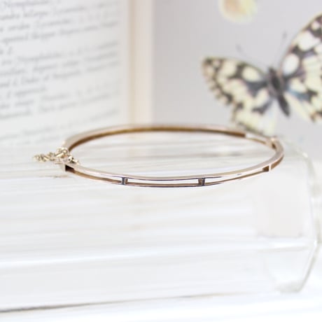 victorian bangle *9ct gold & pearl