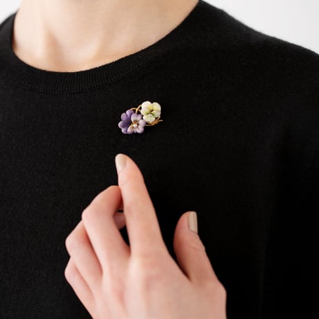 ★ double pansy enamel brooch *gold & diamond