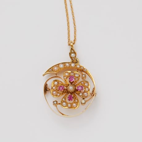 four leaf clover pendant brooch *ruby, pearl & gold