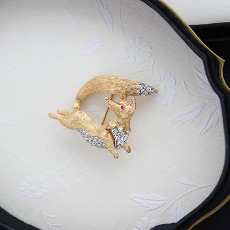 A&S running fox brooch