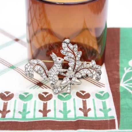 acorn and squirrel brooch