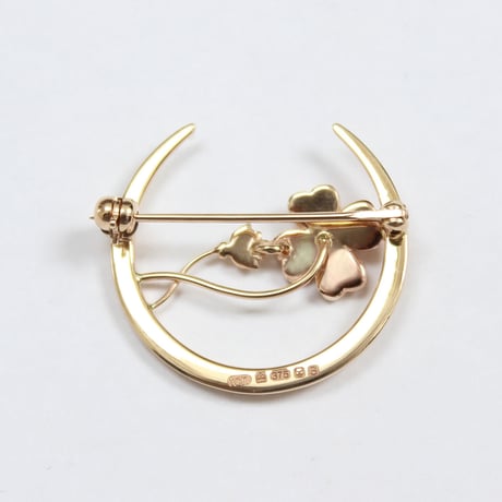 crescent brooch *clover