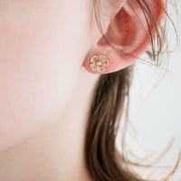 flower earrings *9ct gold & diamond