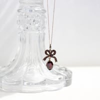 bohemian garnet pendant *bow