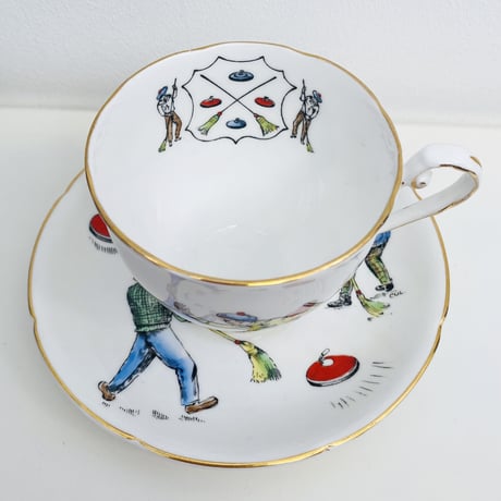 cup & saucer *Curling