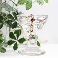 floral bracelet *garnet & diamond