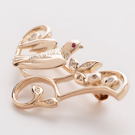 bird on branch brooch *gold, diamond & ruby