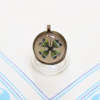 trinket with mirror lid *clover
